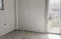 Apartament 3 camere, semifinisat, 62 mp, terasa 15 mp, zona Stejarului 