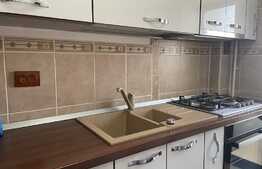 Apartament 3 camere, mobilat, decomandat, parcare