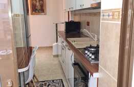 Apartament 3 camere, mobilat, decomandat, parcare