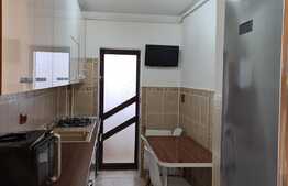 Apartament 3 camere, mobilat, decomandat, parcare