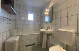 Apartament 2 camere, parcare, balcon, zona Piata Cipariu