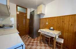 Apartament 2 camere, parcare, balcon, zona Piata Cipariu