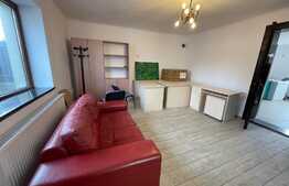 Casa cuplata cu front la E60, pretabila si pentru spatii de birouri, zona Lidl 