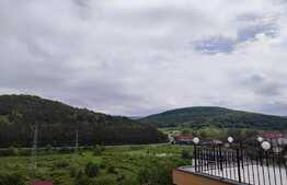 Apartament cu o priveliste deosebita, 4 camere,120 mp, terasa 80 mp, ansamblu privat!