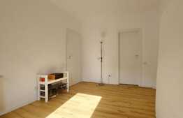 Apartament 3 camere, 2 bai, 66 mp, terasa, parcare, zona Vivo