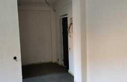 Apartament 3 camere, 53 mp, incalzire in pardoseala, parcare subterana, zona Teilor