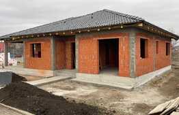 De vanzare casa individuala, 120 mp utili, 500 mp teren, Jucu