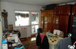 Vanzare 4 camere, 77 mp utili, zona A. Vlaicu, cu boxa pemtru depozitare