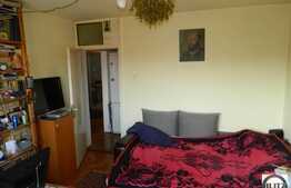 Vanzare 4 camere, 77 mp utili, zona A. Vlaicu, cu boxa pemtru depozitare