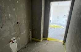 Apartament semifinisat de 2 camere, 38 mp, balcon, priveliste, bloc nou! Zona strazii Teilor