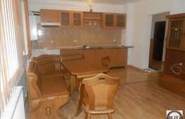 De vanzare 2 camere, 50,34 mp, gradina 38 mp, parcare, zona strazii Eroilor