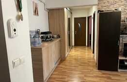 Apartament 2 camere, etaj intermediar, zona Eroilor