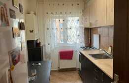 Apartament 2 camere, etaj intermediar, zona Eroilor