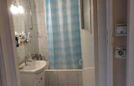 Apartament de 2 camere, etaj intermediar, zona Mercur