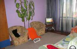 Vanzare apartament 3 camere, 56 mp utili, zona Maramuresului, cu boxa