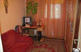 Vanzare apartament 3 camere, 56 mp utili, zona Maramuresului, cu boxa