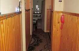 Vanzare apartament 3 camere, 56 mp utili, zona Maramuresului, cu boxa