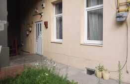 Casa cu 4 apartamente, 260 mp utili! Ideal investitie, cu preluare chiriasi! Zona centrala!