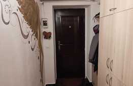 Garsoniera de 38 mp, decomandata, zona Tractorul