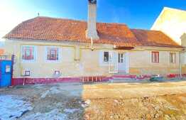 Casa in Codlea cu teren de 1300 mp 