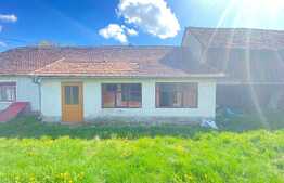 Casa demolabila si teren de 1000 mp, Crisbav 