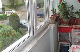 Vanzare apartament 4 camere, 79 mp utili, zona Parang, cu boxa si parcare