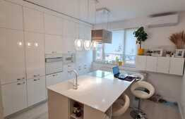 Apartament de lux, 74 mp, 3 camere, A.C, dressing, parcare, zona Cetatii