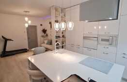 Apartament de lux, 74 mp, 3 camere, A.C, dressing, parcare, zona Cetatii