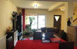 Triplex finisat, 135 mp utili, teren 100 mp, zona Taietura Turcului