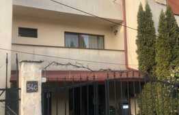 Triplex finisat, 135 mp utili, teren 100 mp, zona Taietura Turcului