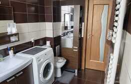 Apartament de 2 camere, modern, decomandat, parcare, zona Tractorul 