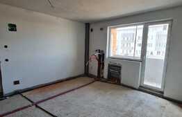 Apartament de 3 camere, incalzire in pardoseala, parcare, zona Cetatii