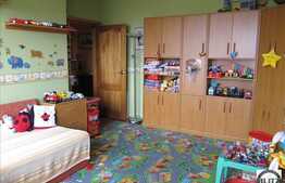 3 camere decomandate, 93 mp, imobil nou, garaj incalzit boxa, zona Piata Engels!