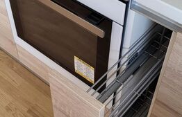 Apartament luminos, balcon, priveliste, boxa, garaj optional! Zona Subcetate!