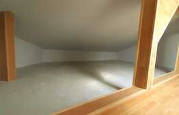 Apartament luminos, balcon, priveliste, boxa, garaj optional! Zona Subcetate!