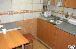 Inchiriere 3 camere, 54 mp utili, zona Decebal, totul nou, la prima inchiriere