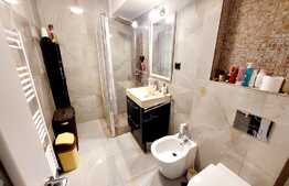 Apartament 2 camere decomandate, 50 mp, etaj intermediar, garaj! Zona VIVO