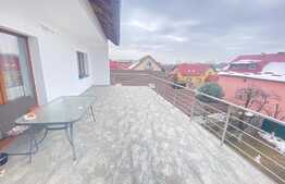 Casa de 630 mp si teren 600 mp, mobilata si utilata, zona Centrala