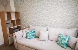 Apartament de 3 camere, la cheie, terasă de 33 mp, 2 băi, zona Carpaților