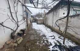 Casa de 80 mp si teren de 283 mp, Rasnov