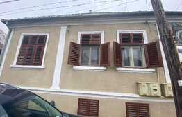 Casa de 80 mp si teren de 283 mp, Rasnov