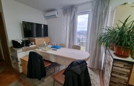 Apartament de 3 camere, balcon, zona Lombului