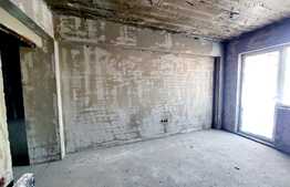 Oportunitate! Apartament semifinisat de 2 camere, 57.75 mp, balcon, zona Teilor