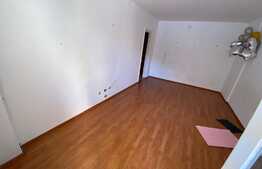 Apartament de 3 camere, 64 mp, decomandat, zona Racadau