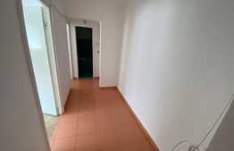 Apartament de 3 camere, 64 mp, decomandat, zona Racadau