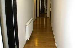 3 camere, 100 mp, decomandat, mobilat modern, zona strazii Becas