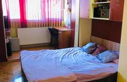 Casa de vanzare, teren 244 mp, 100 mp, zona Andrei Muresanu