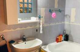 Casa de vanzare, teren 244 mp, 100 mp, zona Andrei Muresanu