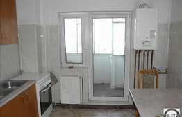 Apartament 4 camere decomandate, 90 mp utili, 3 balcoane, zona Piata Cipariu!