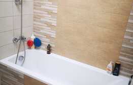 Apartament de 3 camere, decomandat, 71 mp, construcție 2018, zona Răcădău